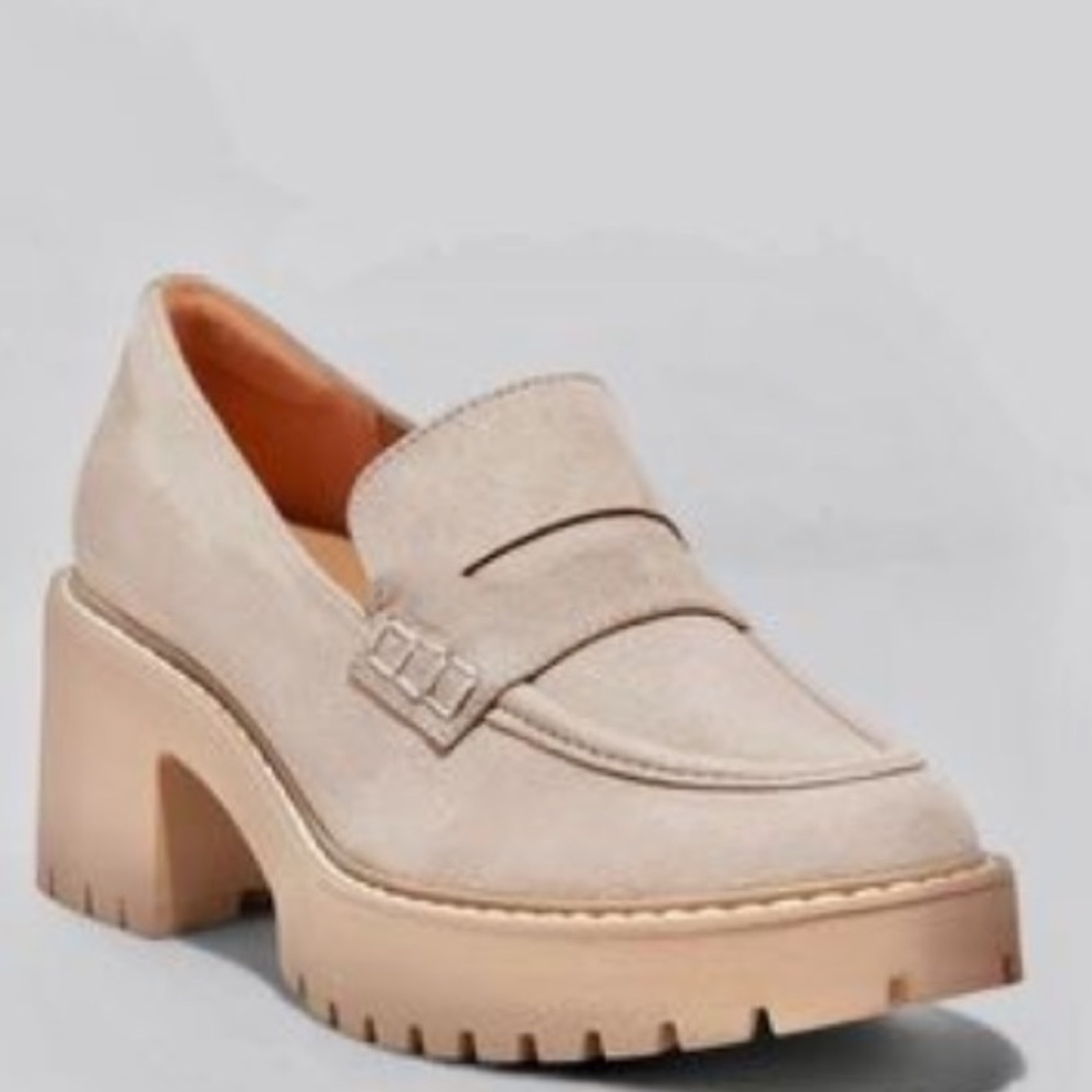 UNIVERSAL THREAD Taupe Maisy Loafers